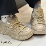 کتونی زنانه بالنسیاگا بندی کرم