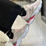 کتونی زنانه نیوبالانس ۹۰۶۰ کرم صورتی