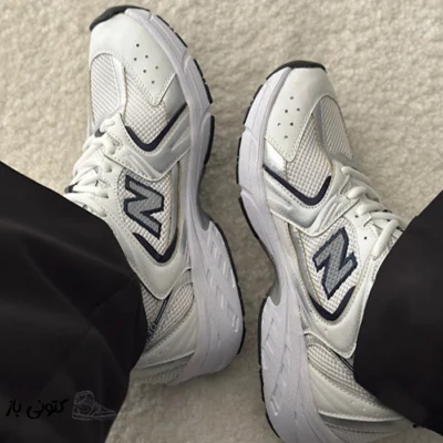 کتونی زنانه نیوبالانس سفید سرمه ای سایز ۴۱