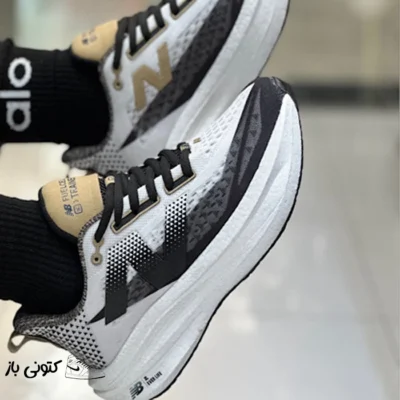 کتونی زنانه رانینگ زیره بوست نیوبالانس سفید مشکی