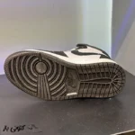 کتونی زنانه نایک جردن ۱ ساق دار مشکی سفید - تصویر 6