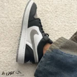 کتونی زنانه نایک جردن ۱ سفید مشکی - تصویر 2