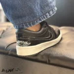 کتونی زنانه نایک جردن ۱ ورنی مشکی - تصویر 2