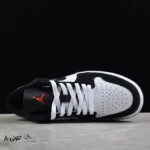 کتونی خارجی مردانه نایک ایر جردن وان Jordan 1 Low SE White Fire Red Black Matte Silver - تصویر 4