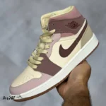 کتونی خارجی زنانه جردن وان مید کرم قهوه ای کالباسی Jordan 1 Mid SE Dark Pony Smoky Mauve