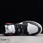 کتونی خارجی یونیسکس نایک ایر جردن وان Jordan 1 Retro High Satin Black Toe - تصویر 4