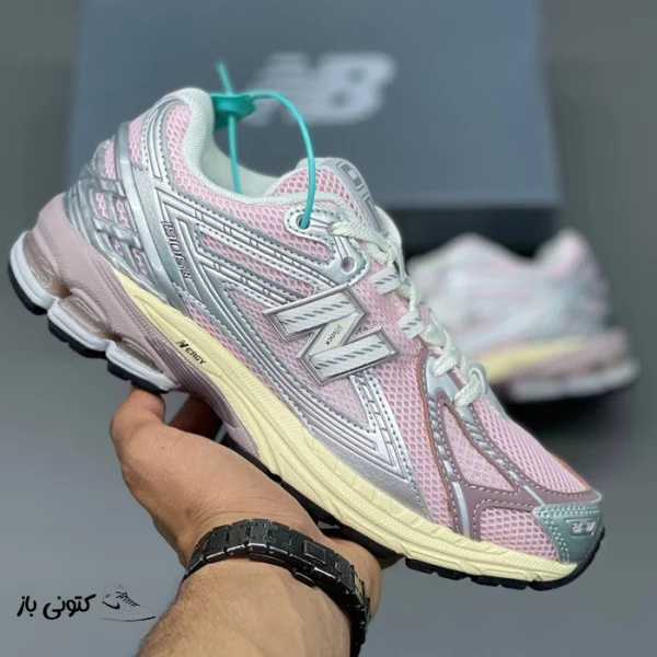 کتونی خارجی زنانه نیوبالانس ۱۹۰۶R صورتی نقره‌ای New Balance 1906R Rose Sugar Silver