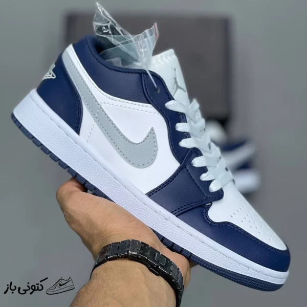 کتونی خارجی زنانه جردن وان لو ولف گری میدنایت نیوی Jordan 1 Low Wolf Grey Midnight Navy
